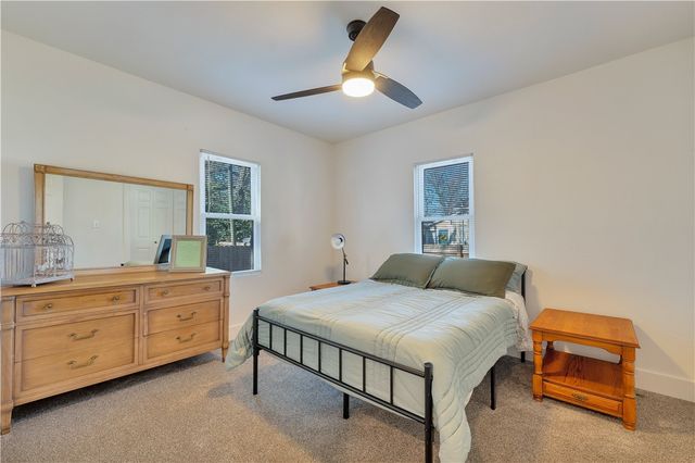 430 S Washington Street, Siloam Springs, AR 72761