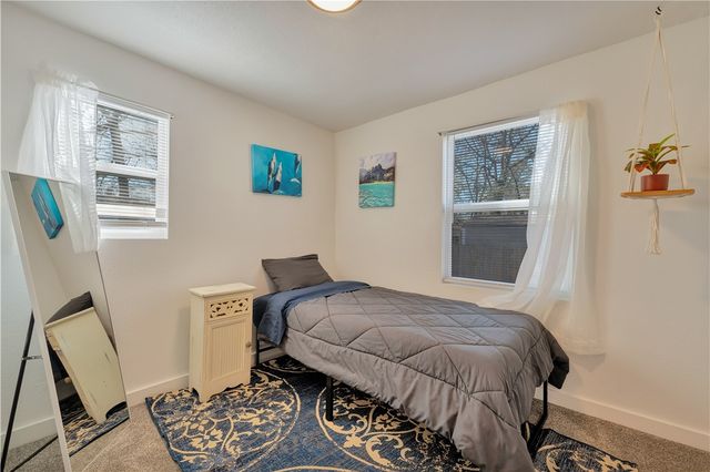 430 S Washington Street, Siloam Springs, AR 72761