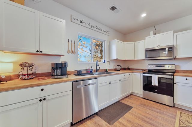 430 S Washington Street, Siloam Springs, AR 72761