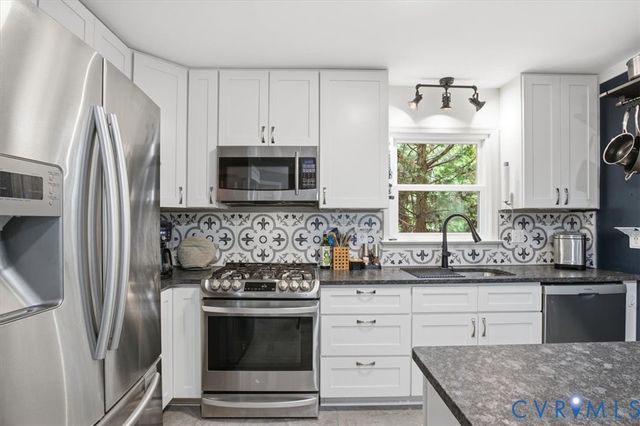 14815 Highberry Woods Dr, Midlothian, VA 23112