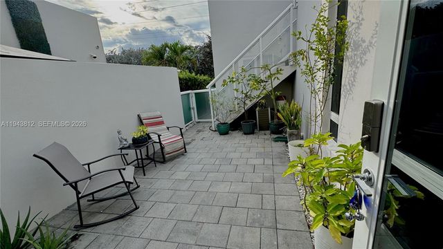 6428 NW 105th Pl, Doral, FL 33178