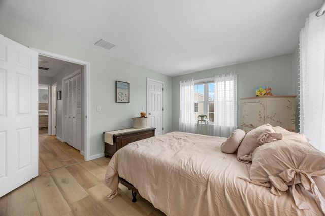 32 Carleton Street UNIT 32, Onset, MA 02558