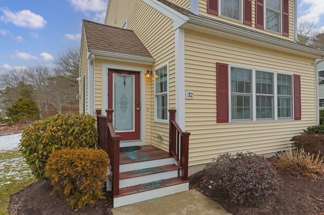 32 Carleton Street UNIT 32, Onset, MA 02558
