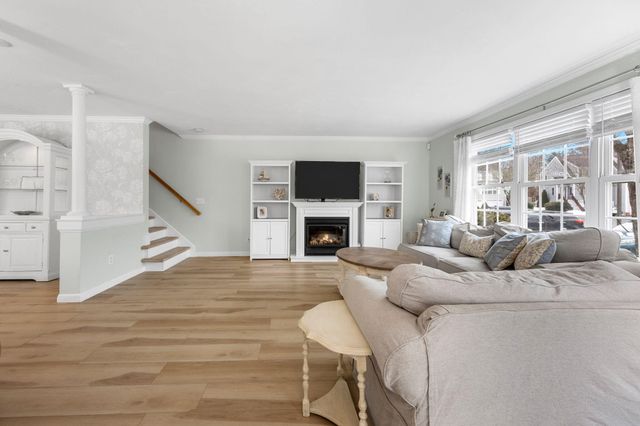 32 Carleton Street UNIT 32, Onset, MA 02558