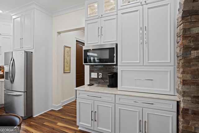 218 Riverlake Road, Fair Play, SC 29643
