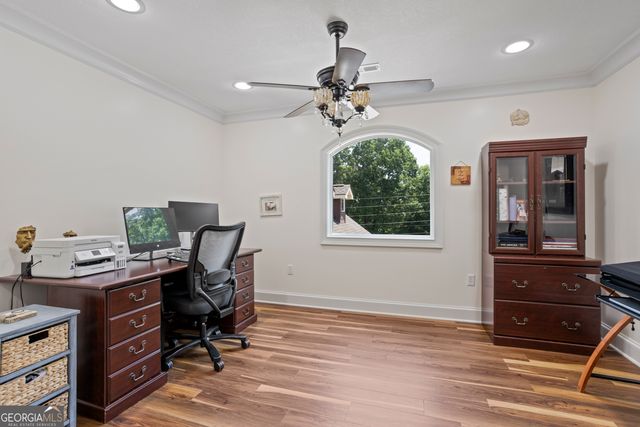 218 Riverlake Road, Fair Play, SC 29643
