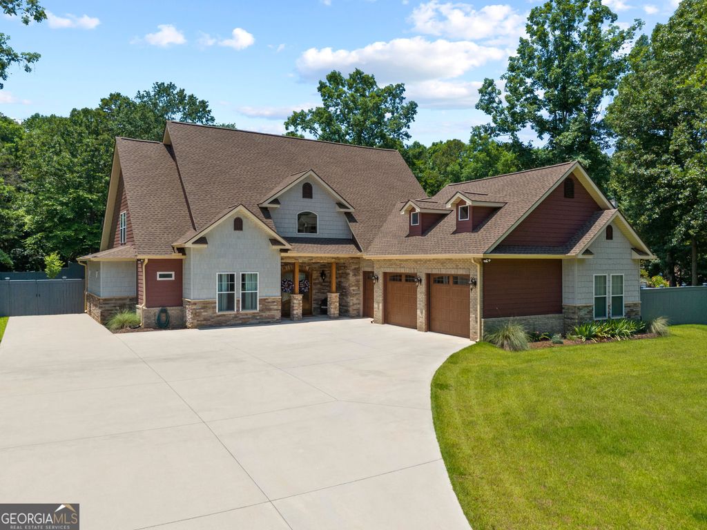 218 Riverlake Road, Fair Play, SC 29643