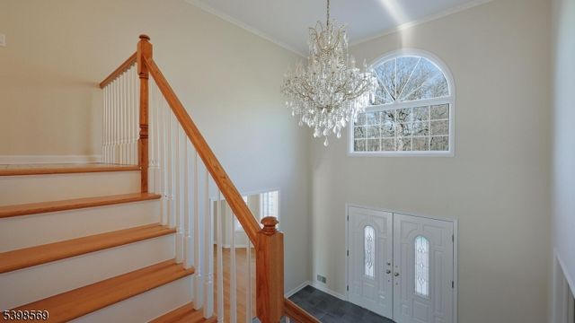 156 Washington Dr, Watchung Boro, NJ 07069