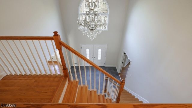 156 Washington Dr, Watchung Boro, NJ 07069