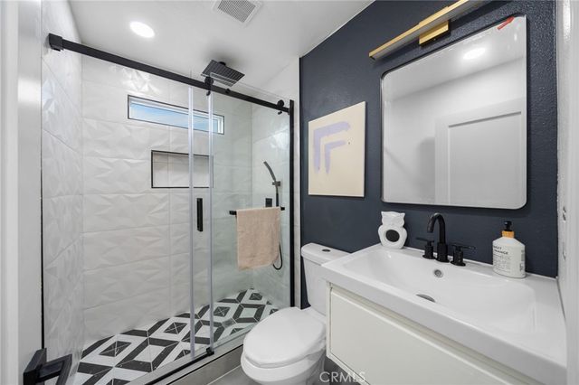 2717 6th, Rialto, CA 92376