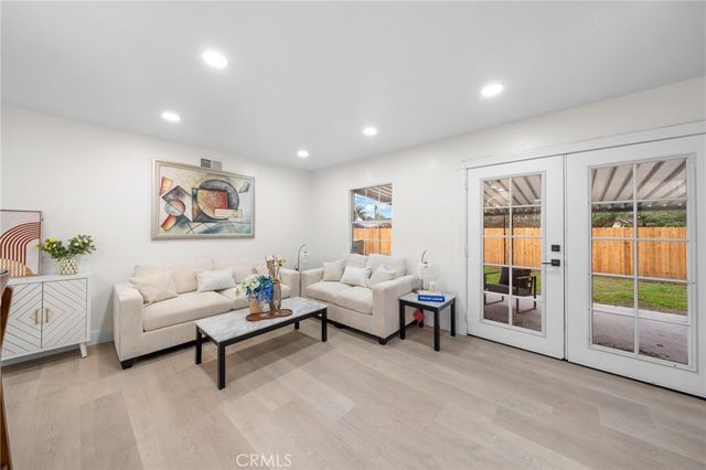 2717 6th, Rialto, CA 92376