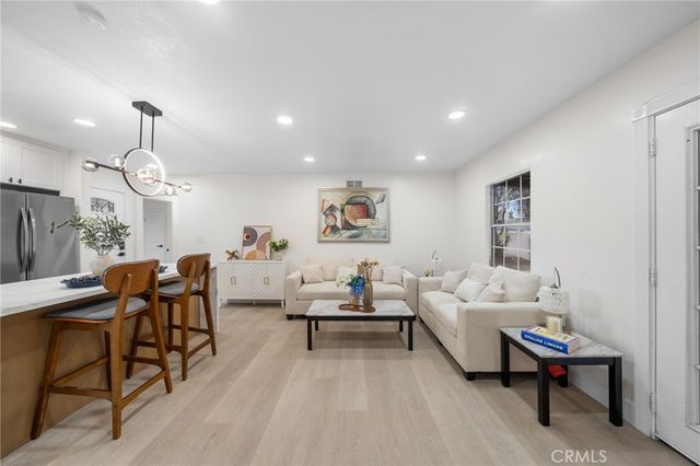 2717 6th, Rialto, CA 92376