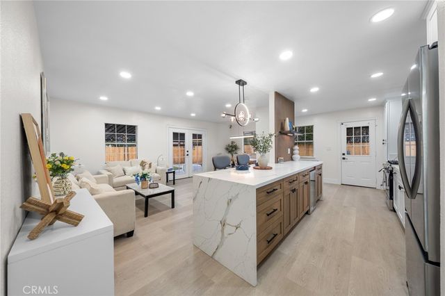 2717 6th, Rialto, CA 92376