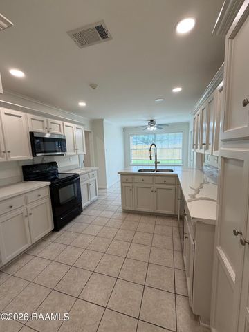 103 Kirkwood Lane, Youngsville, LA 70592