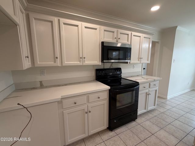 103 Kirkwood Lane, Youngsville, LA 70592