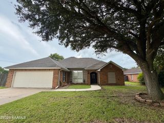 103 Kirkwood Lane, Youngsville, LA 70592