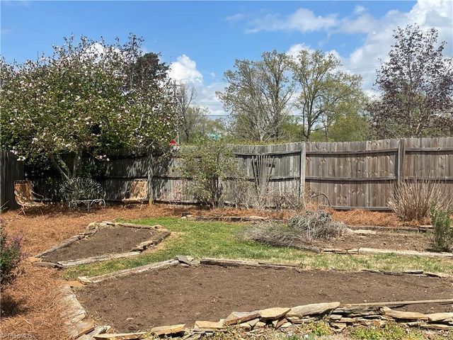 6425 Tobaccoville Road, Tobaccoville, NC 27050