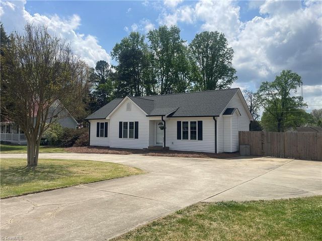 6425 Tobaccoville Road, Tobaccoville, NC 27050