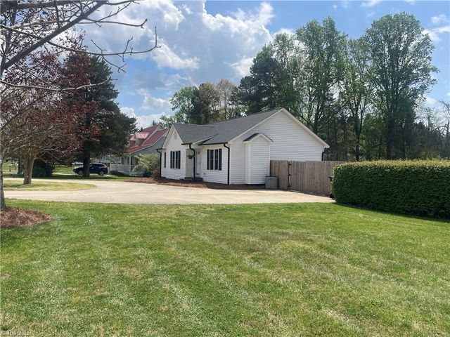 6425 Tobaccoville Road, Tobaccoville, NC 27050
