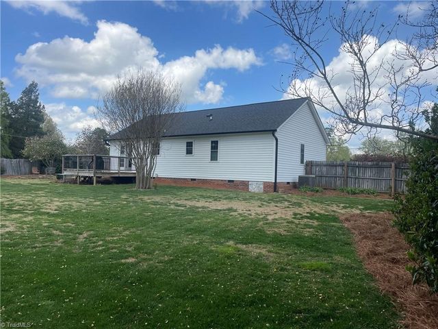 6425 Tobaccoville Road, Tobaccoville, NC 27050