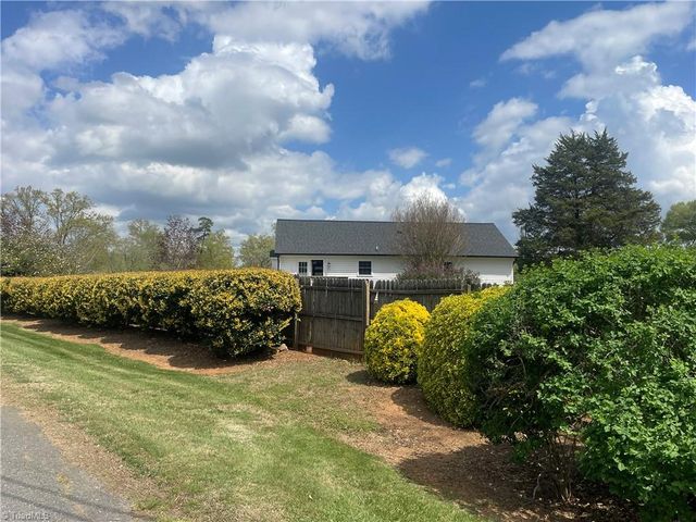 6425 Tobaccoville Road, Tobaccoville, NC 27050