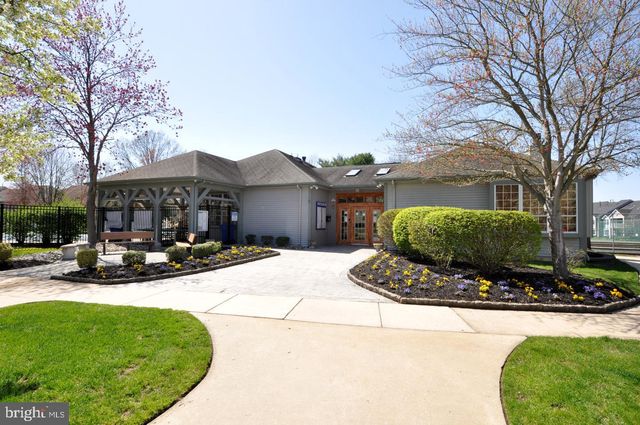 4208-B ADELAIDE DR, Mount Laurel, NJ 08054
