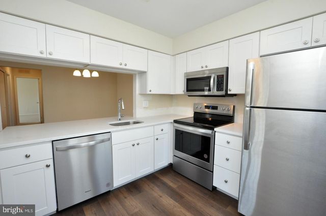 4208-B ADELAIDE DR, Mount Laurel, NJ 08054