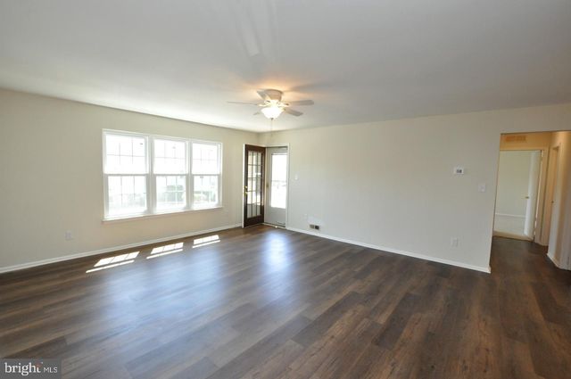 4208-B ADELAIDE DR, Mount Laurel, NJ 08054