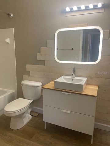 1195 VILLAGIO CIRCLE 101, Sarasota, FL 34237