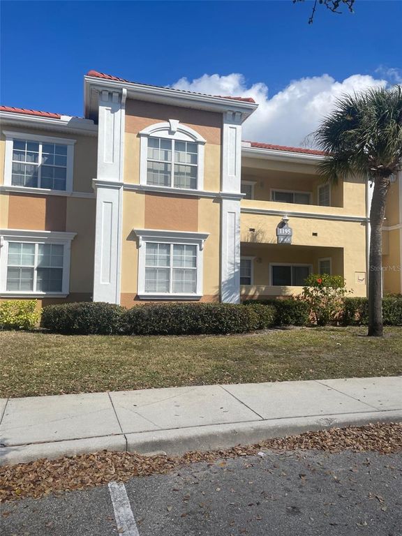1195 VILLAGIO CIRCLE 101, Sarasota, FL 34237
