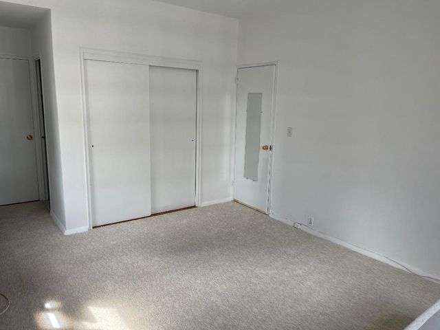 240 E 76th St Apt 17H, New York City, NY 10021