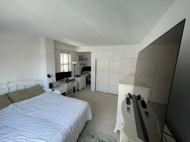 240 E 76th St Apt 17H, New York City, NY 10021