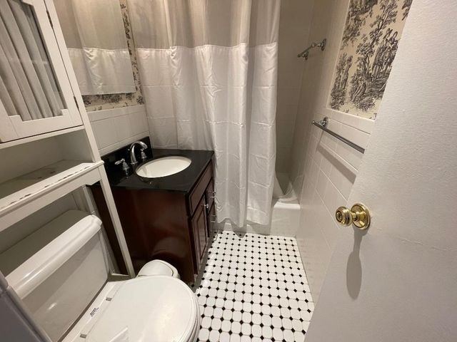 240 E 76th St Apt 17H, New York City, NY 10021