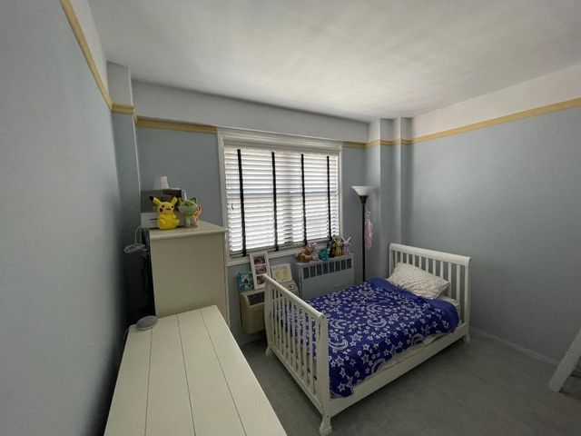 240 E 76th St Apt 17H, New York City, NY 10021