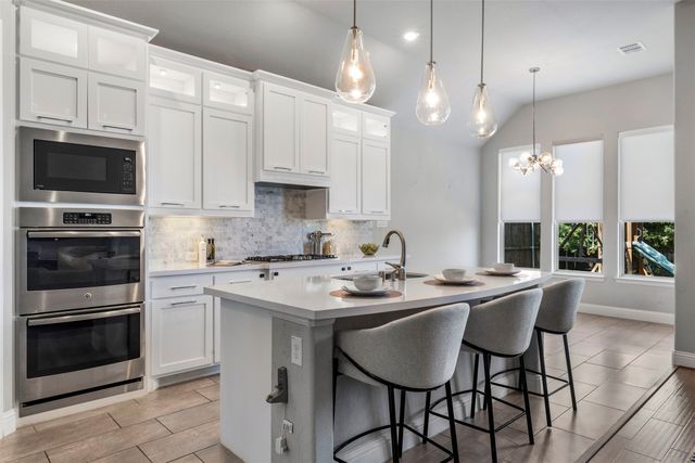 17643 Pinyon Lane, Dallas, TX 75252