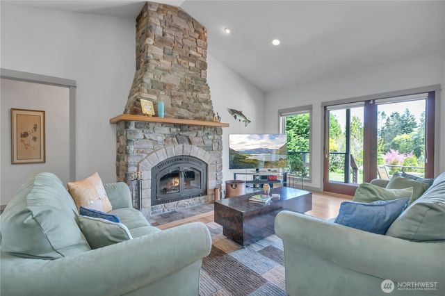 23506 Seatter Road NE, Kingston, WA 98346
