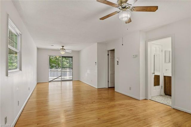 2621 W Woodlyn Way, Greensboro, NC 27407