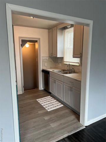 1646 21st Street, Wyandotte, MI 48192