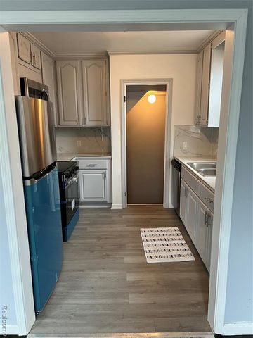 1646 21st Street, Wyandotte, MI 48192