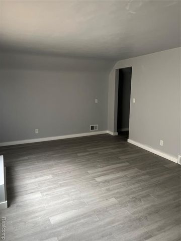 1646 21st Street, Wyandotte, MI 48192