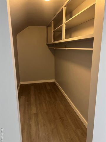 1646 21st Street, Wyandotte, MI 48192