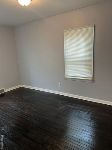 1646 21st Street, Wyandotte, MI 48192