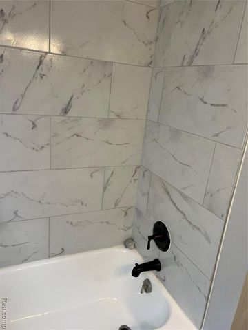 1646 21st Street, Wyandotte, MI 48192