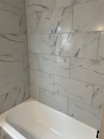 1646 21st Street, Wyandotte, MI 48192