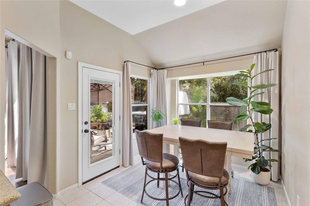 12506 Lakeview Drive, Montgomery, TX 77356
