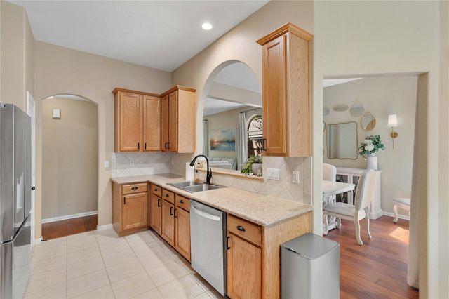 12506 Lakeview Drive, Montgomery, TX 77356