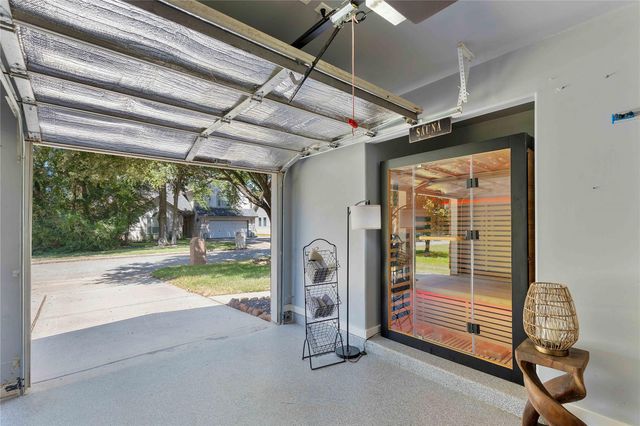 12506 Lakeview Drive, Montgomery, TX 77356