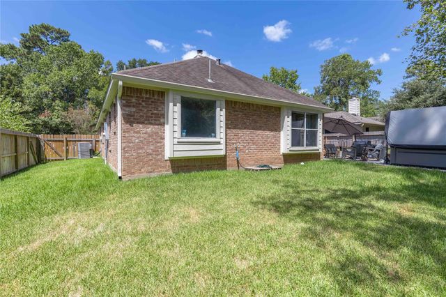 12506 Lakeview Drive, Montgomery, TX 77356