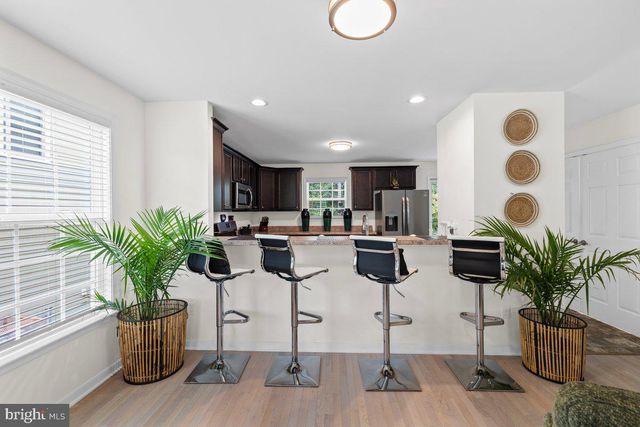 1632 CHESTNUT PARK LN, Richmond, VA 23222