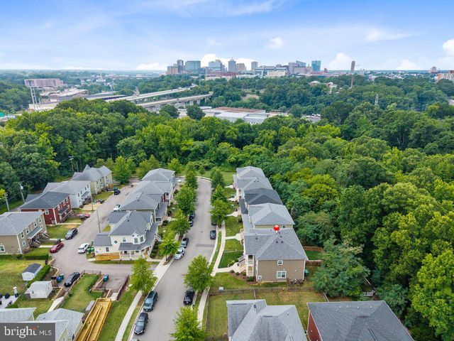 1632 CHESTNUT PARK LN, Richmond, VA 23222